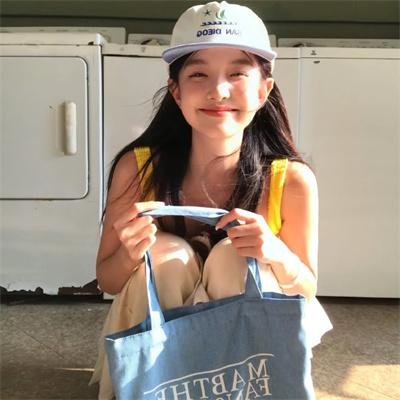 裸女怀春